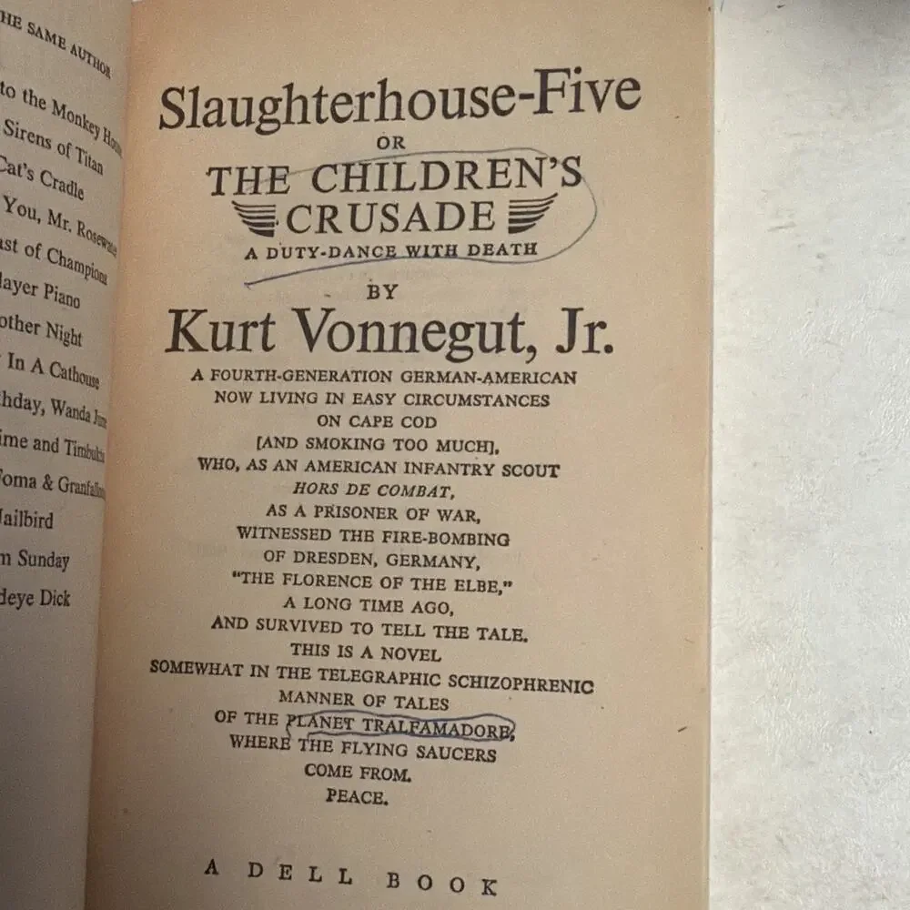 Slaughter House Five‎ By Kurt Vonnegut Jr Dell 1985